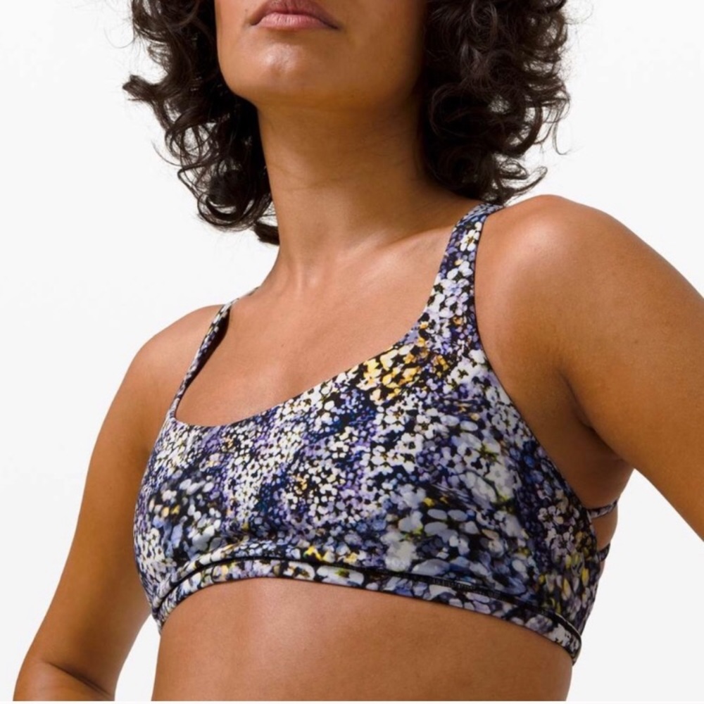 lululemon Free to be wild bra